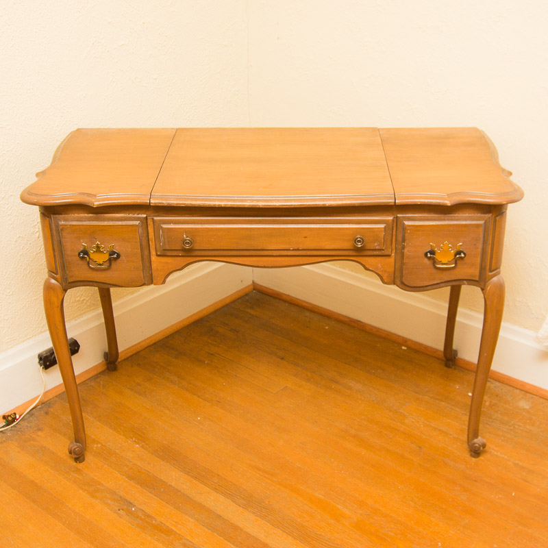 Vintage Flip Top Vanity Desk EBTH
