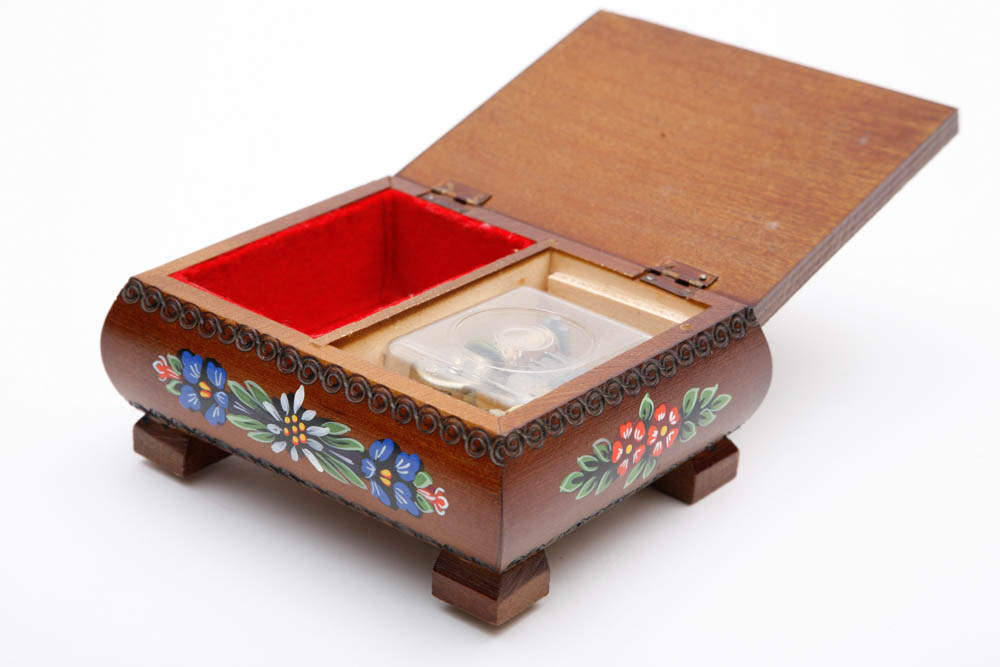 Vintage Reuge and Crestline Japan Music Boxes EBTH