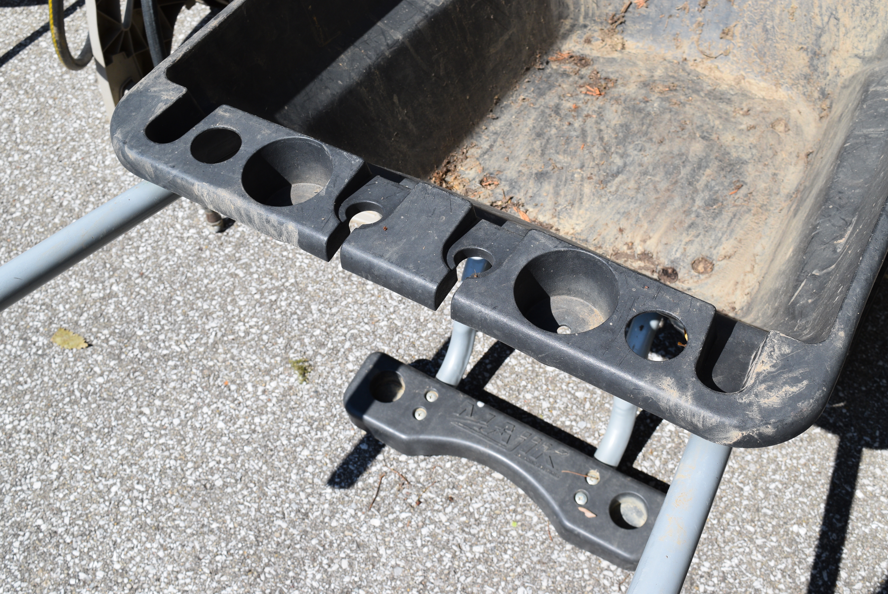 Majik Wheelbarrow and HoseMobile EBTH