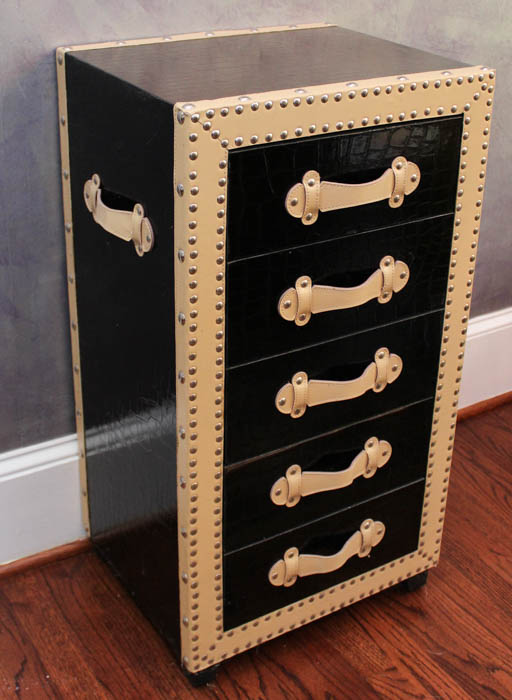 Small Decorative Chest of Drawers EBTH