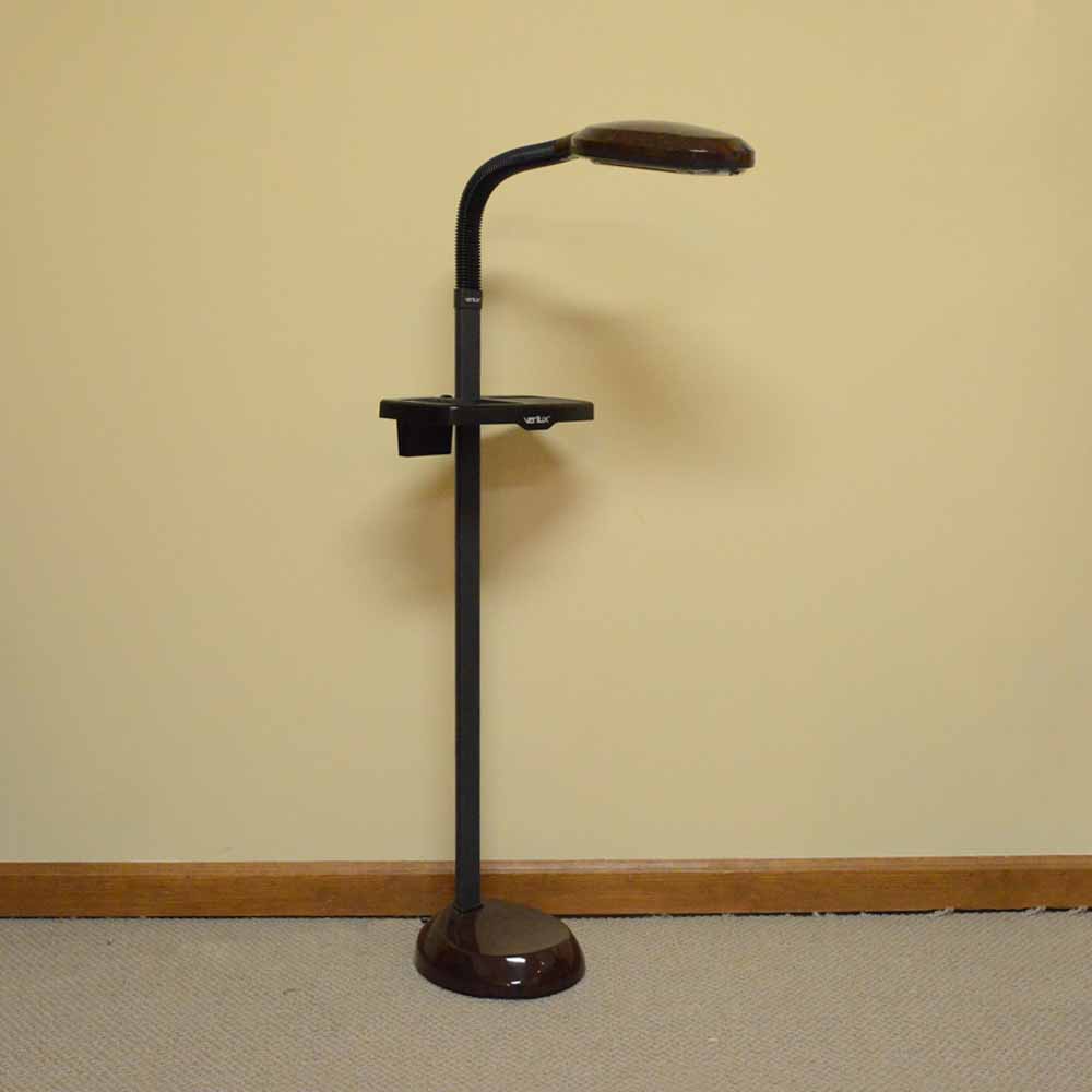 table lamp with adjustable accordion arm