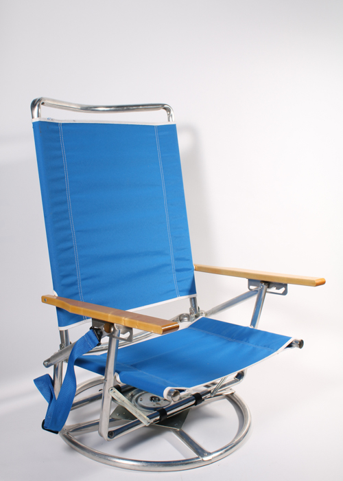 Pair of Suntracker Swivel Beach Chairs EBTH