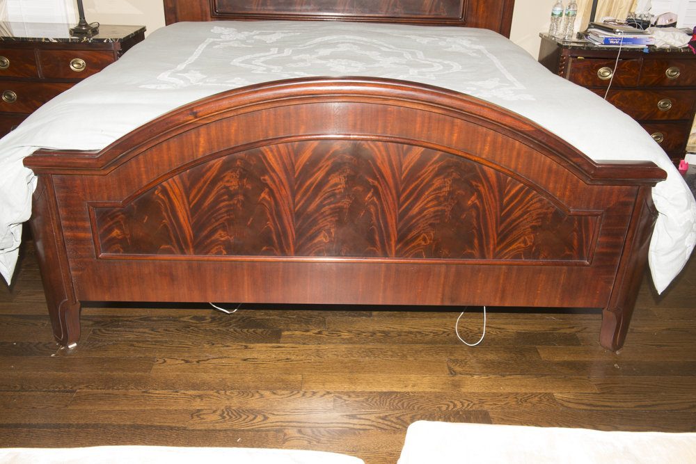 Henredon "Carlyle" King Bed EBTH