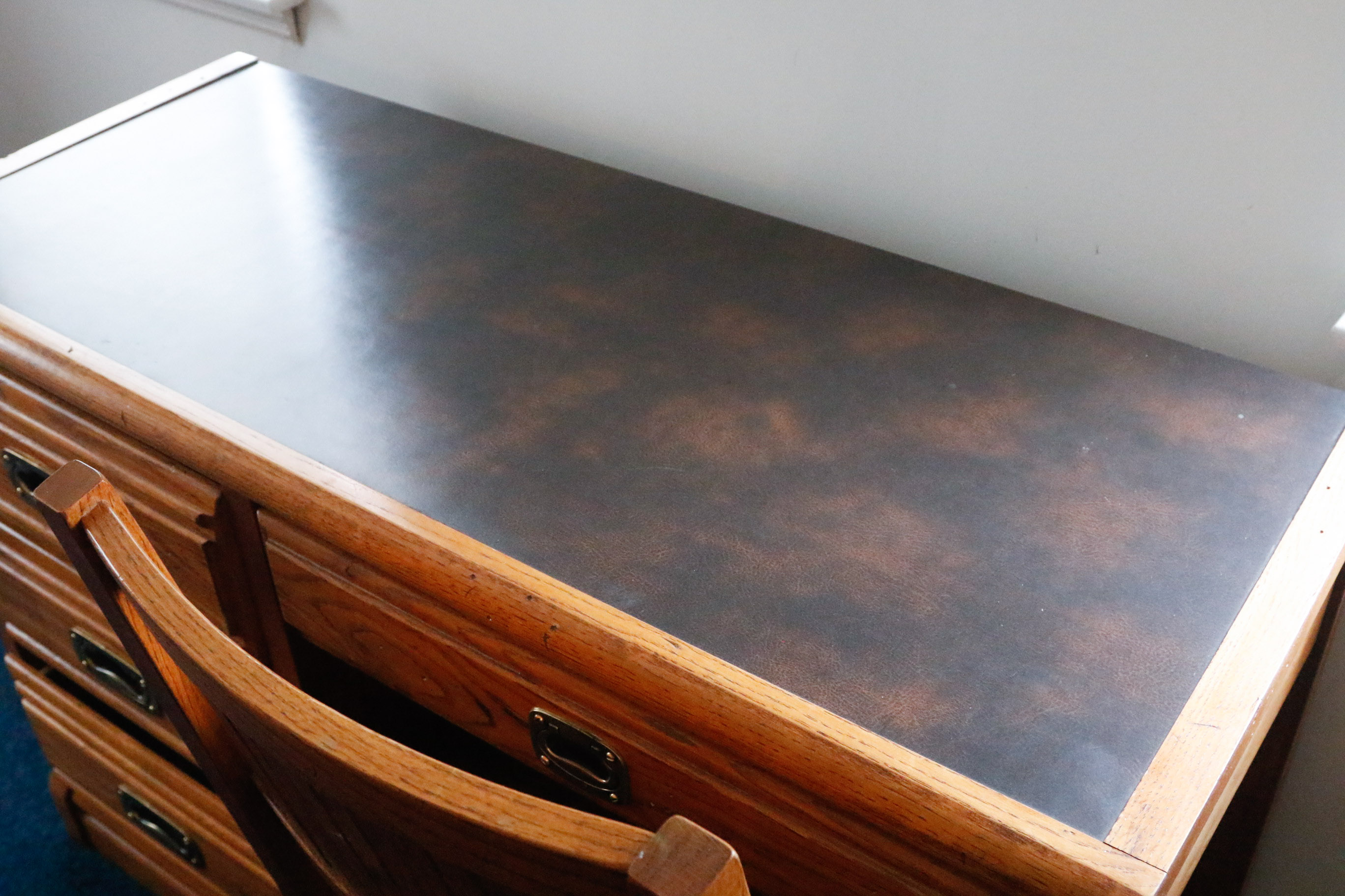 Young Hinkle Outrigger Desk and Chair EBTH