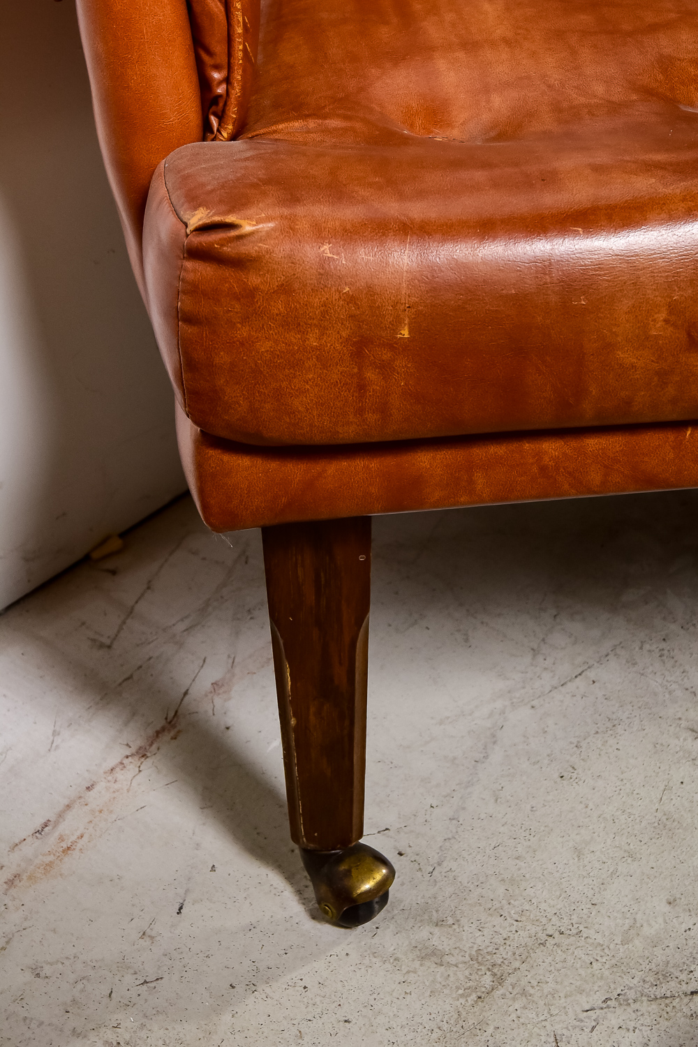 Set of Matching Bonded Leather Wheeled Chairs EBTH