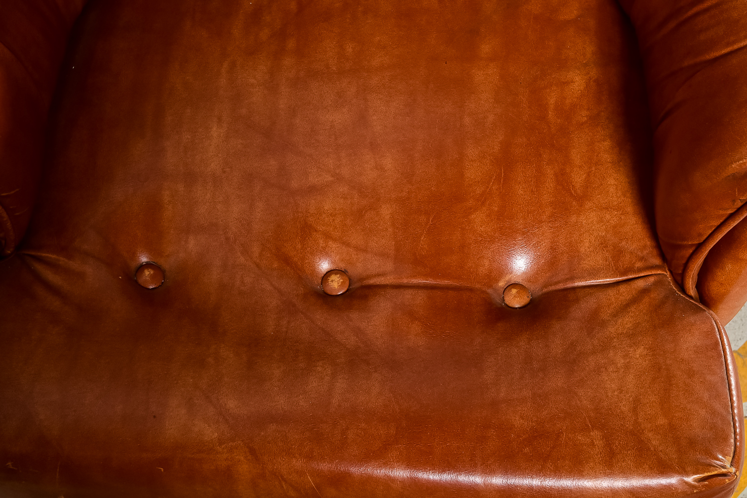 Set of Matching Bonded Leather Wheeled Chairs EBTH