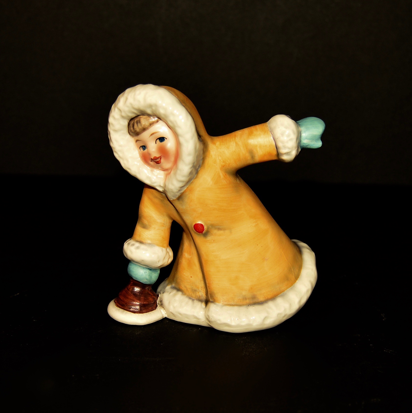 Four Vintage Goebel Christmas Figurines EBTH