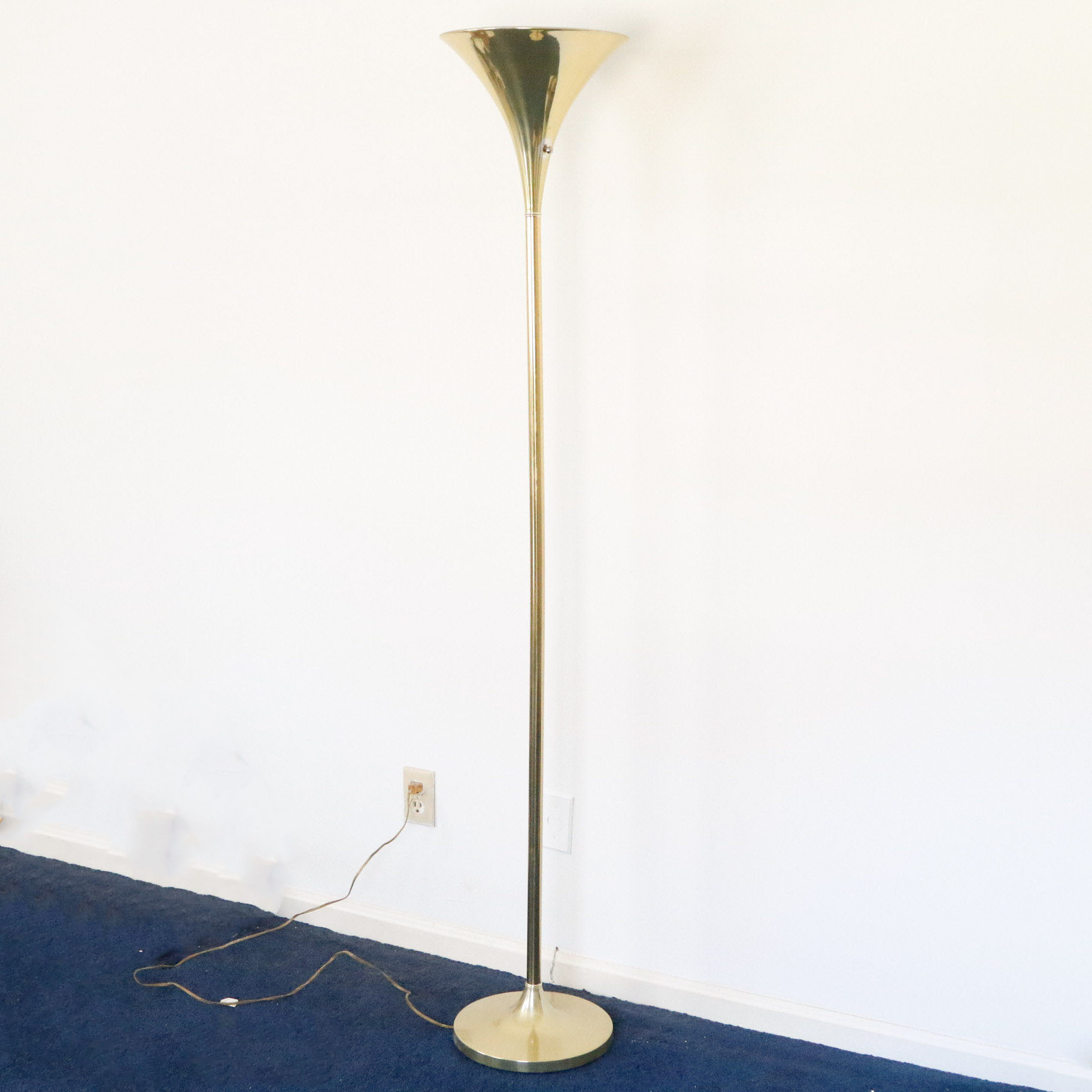 Minimalist Brass Torchiere Floor Lamp | EBTH