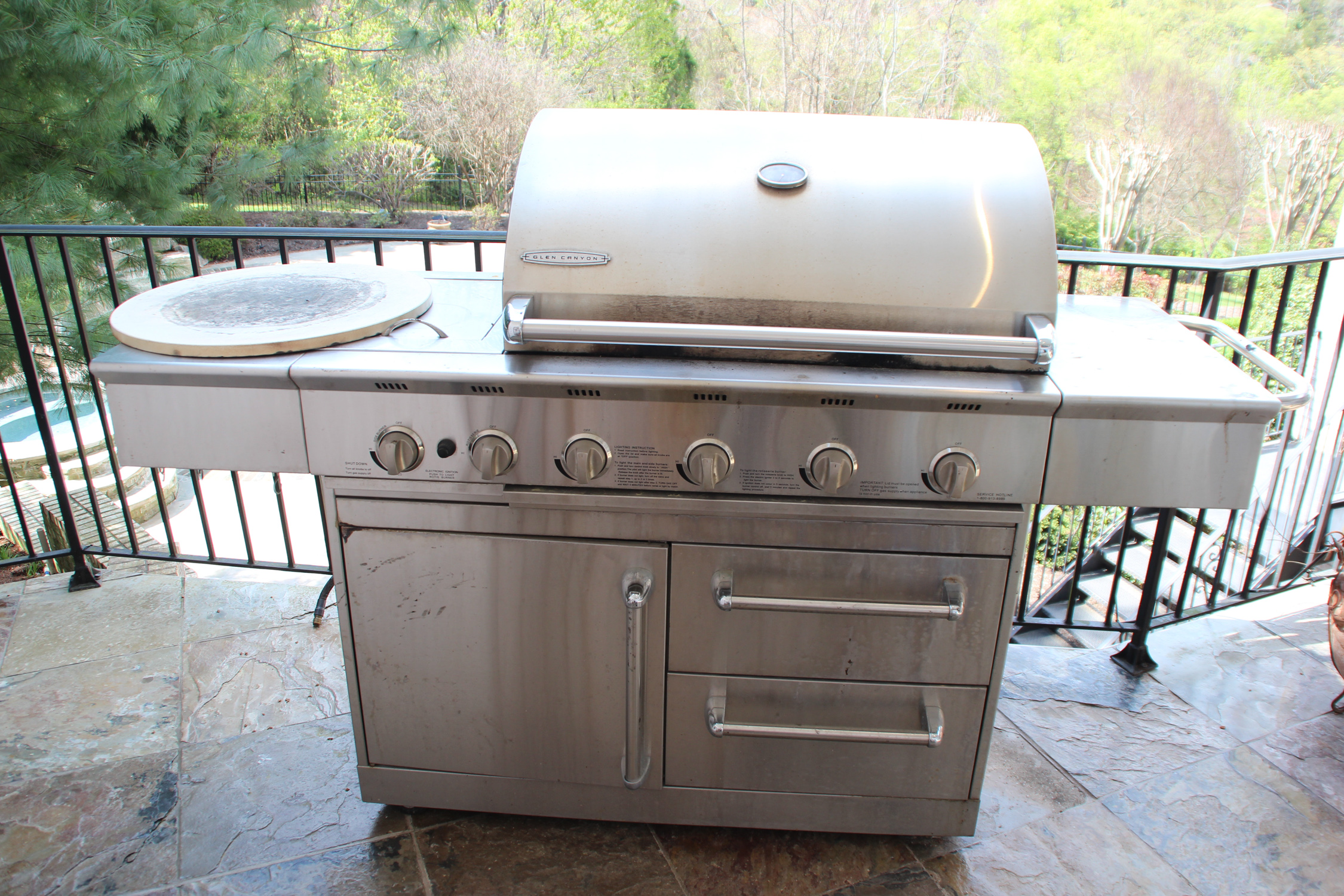 Glen Canyon Stainless Steel Grill EBTH