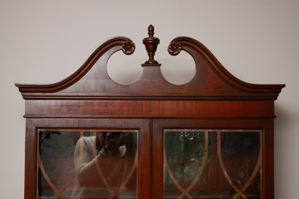 Duncan Phyfe Style China Cabinet | EBTH