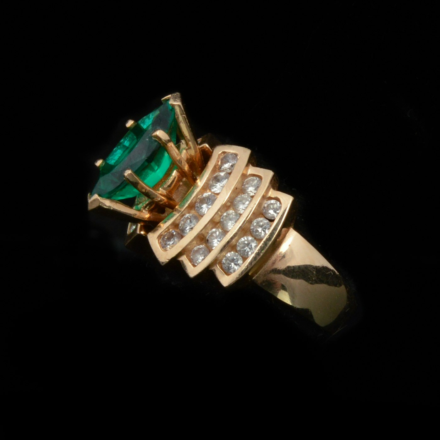 14k Yellow Gold Lab Created Emerald And Natural Diamond Ring Ebth