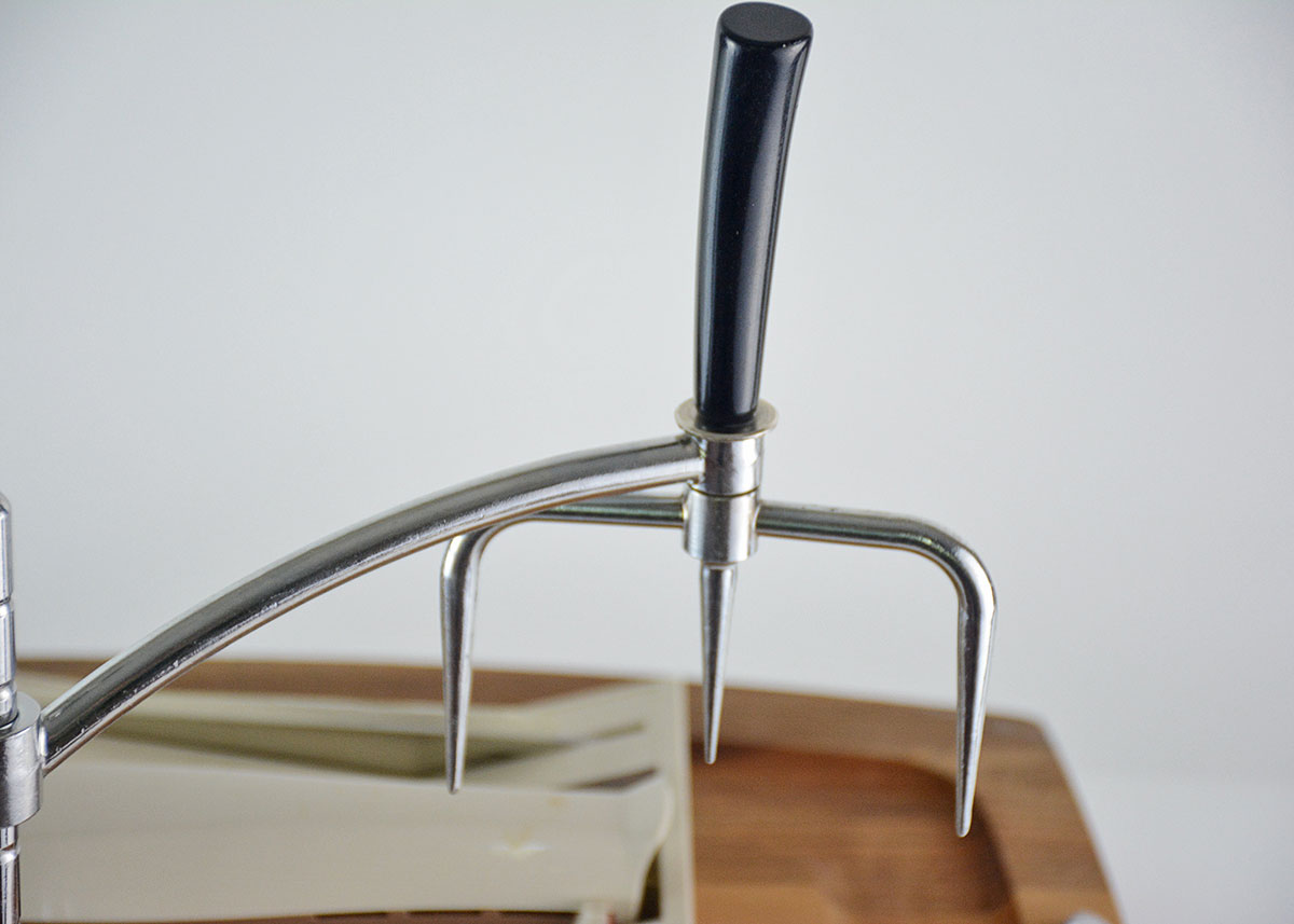 Vintage Wood Meat Carving Board With Spikes and Electric Knife EBTH