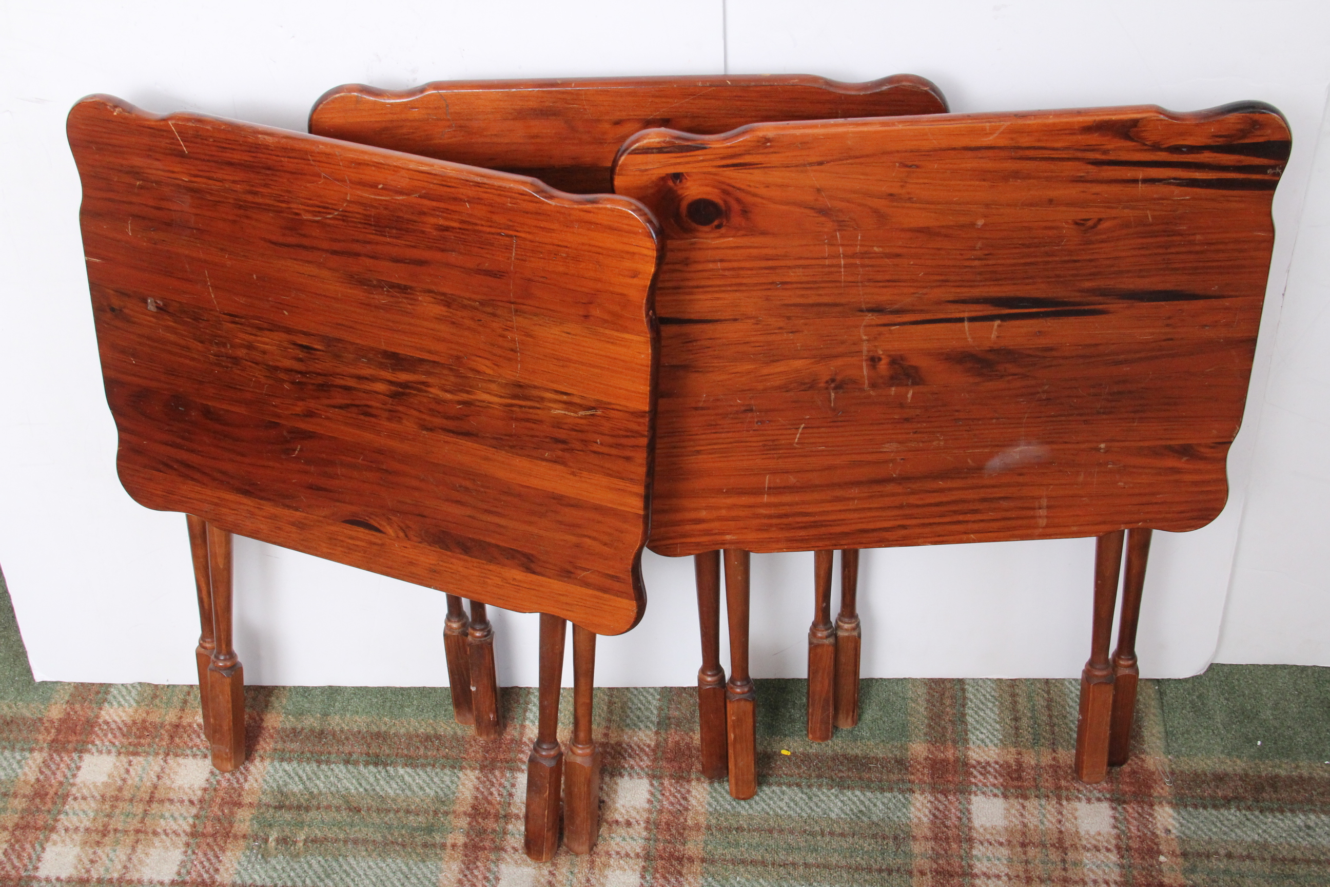 Set of Four Ethan Allen Pine TV Trays EBTH