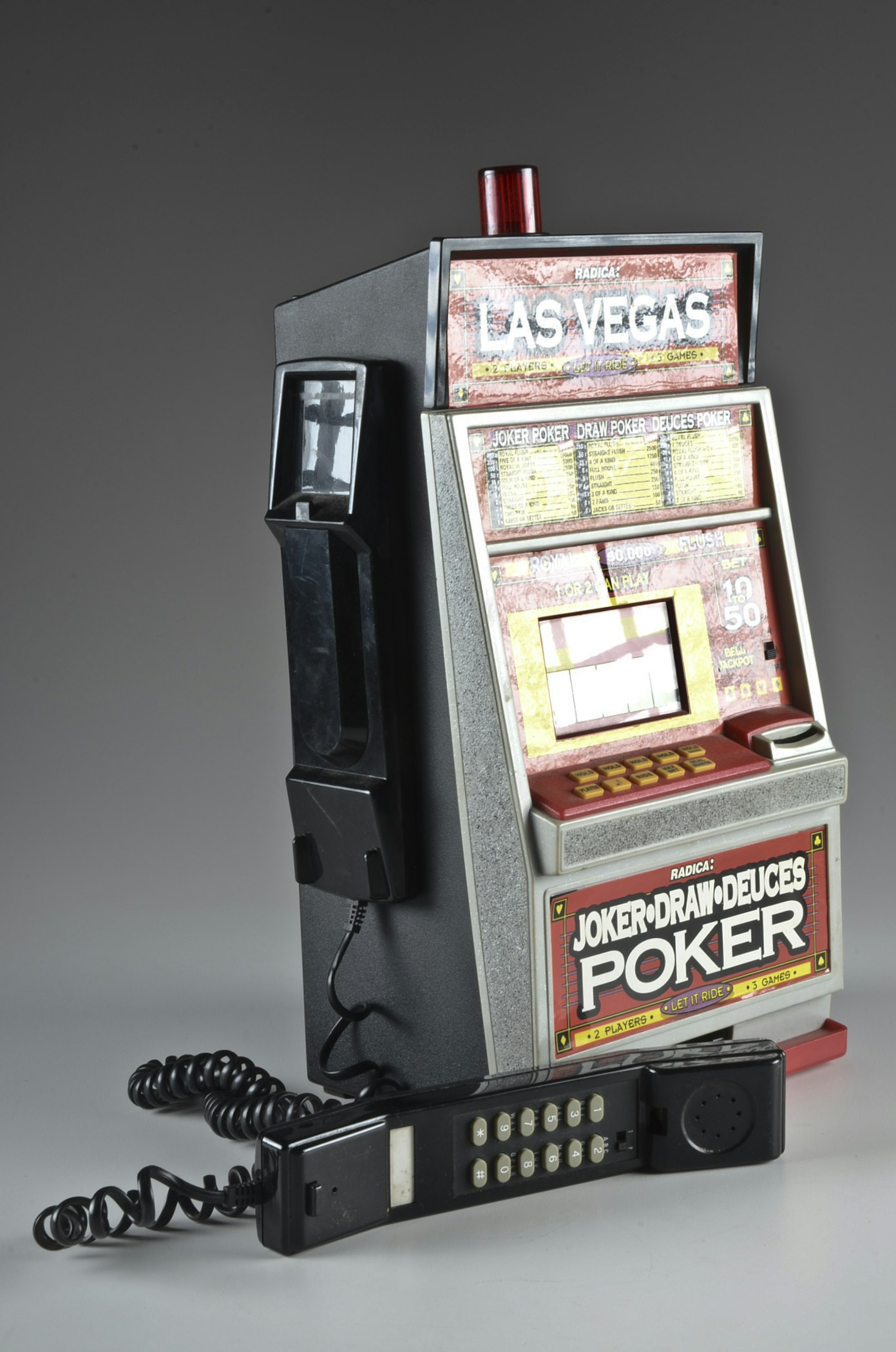 Slot telephones