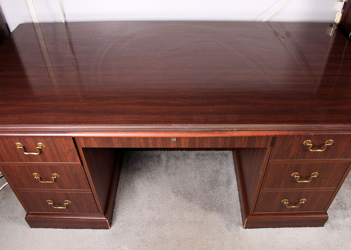Contemporary Mahogany Executive Desk EBTH