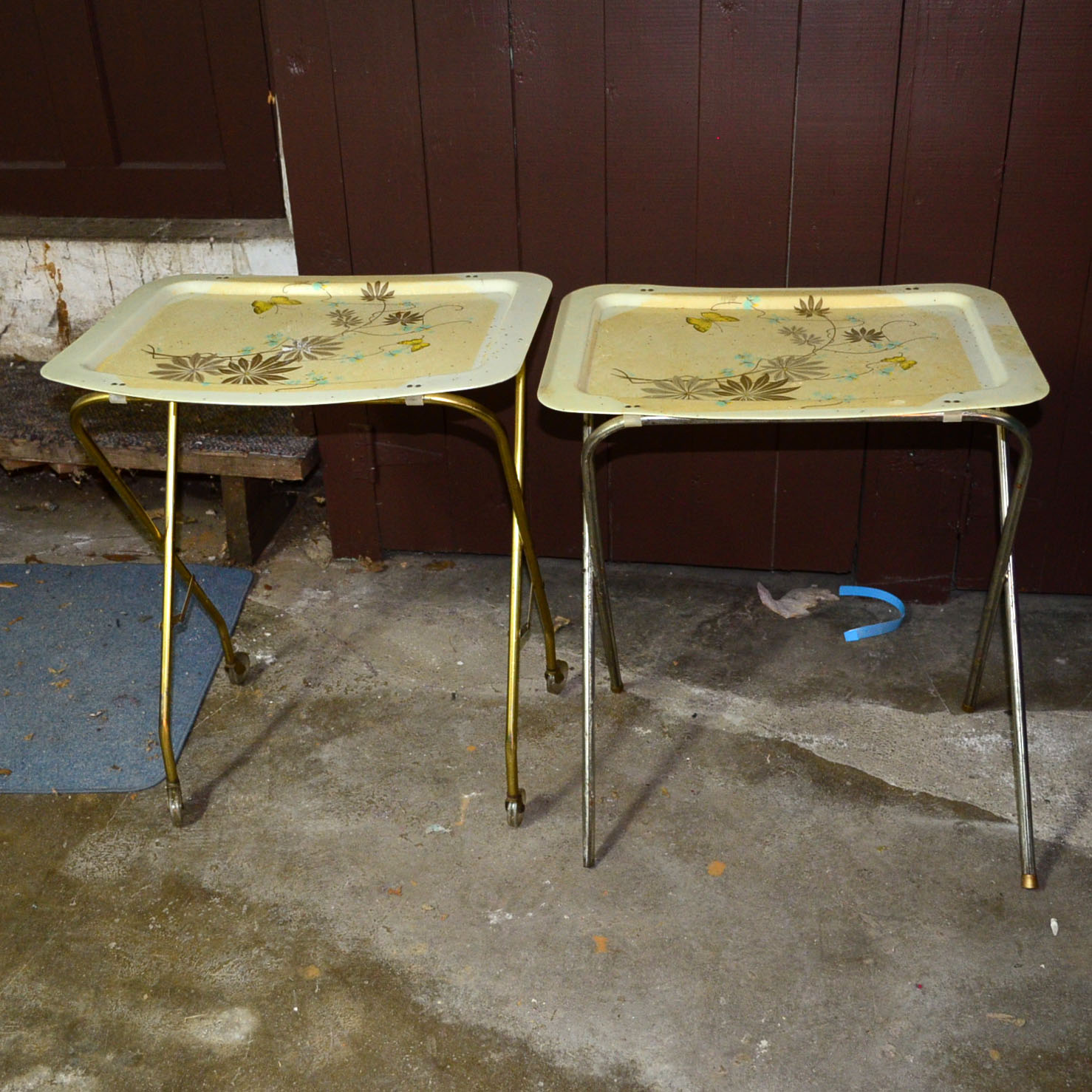 Pair Of Vintage Metal Folding TV Trays EBTH   DSC 0197%2520copy 