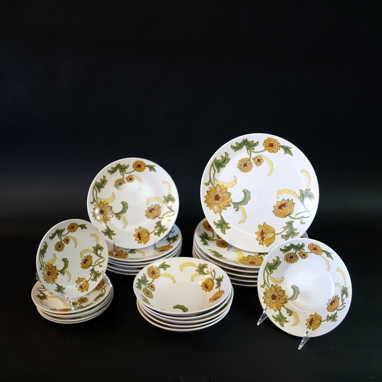Circa 1970s Noritake Progression China in "Aloha" Pattern, Plates and