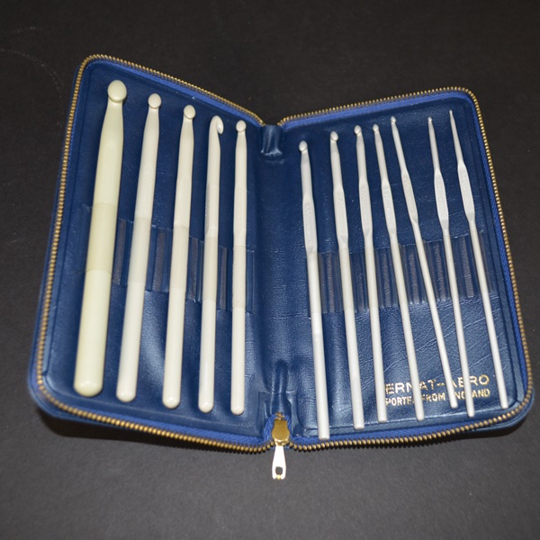Aero Bernat Crochet Hooks Set EBTH