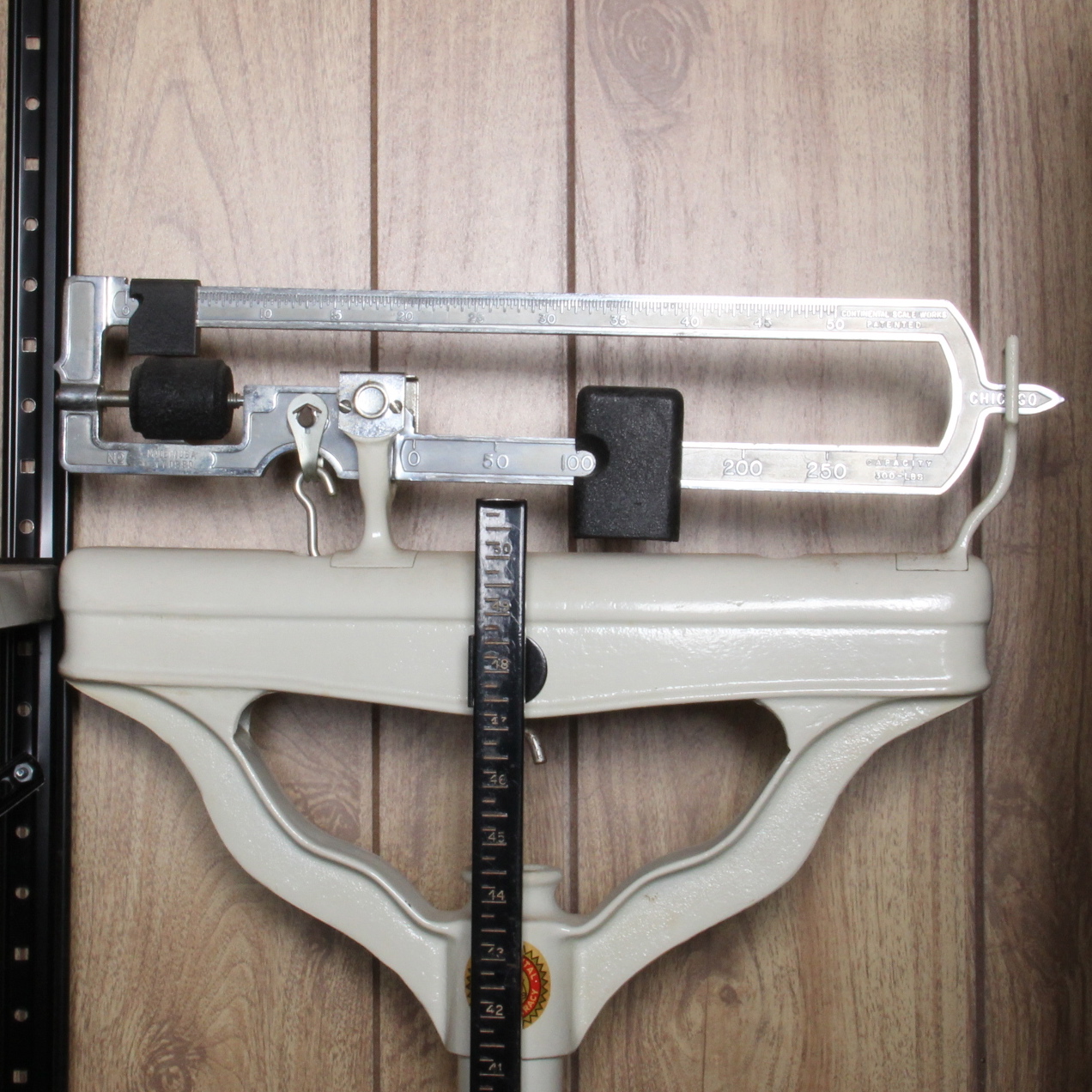 Vintage Continental Scale Works Doctor's Scale EBTH