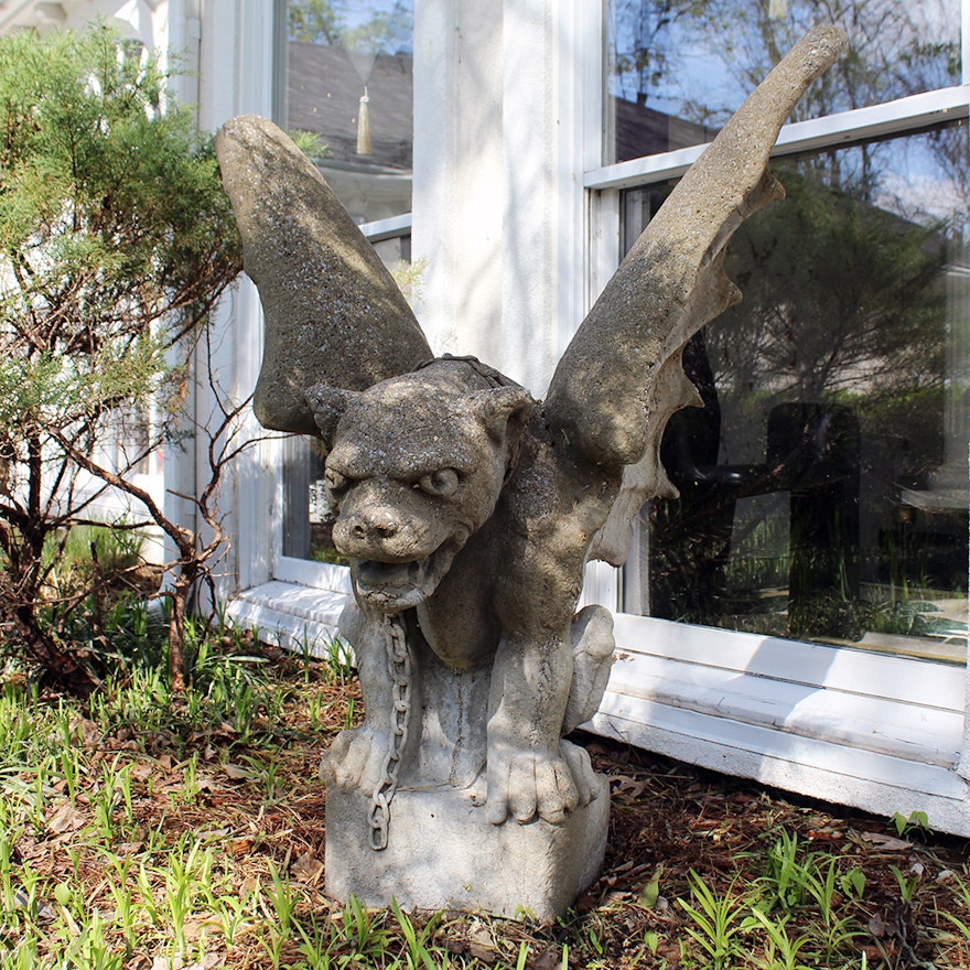 Pair of Concrete Gargoyle Statues | EBTH