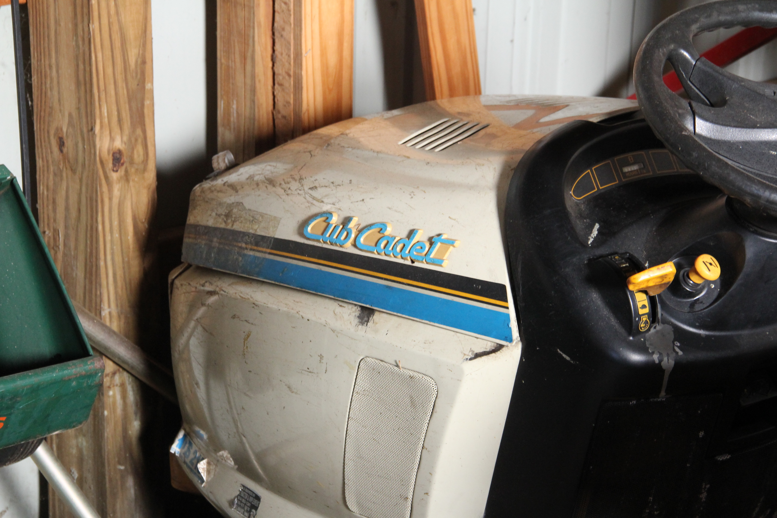 Cub Cadet HD6 2155 Riding Mower EBTH