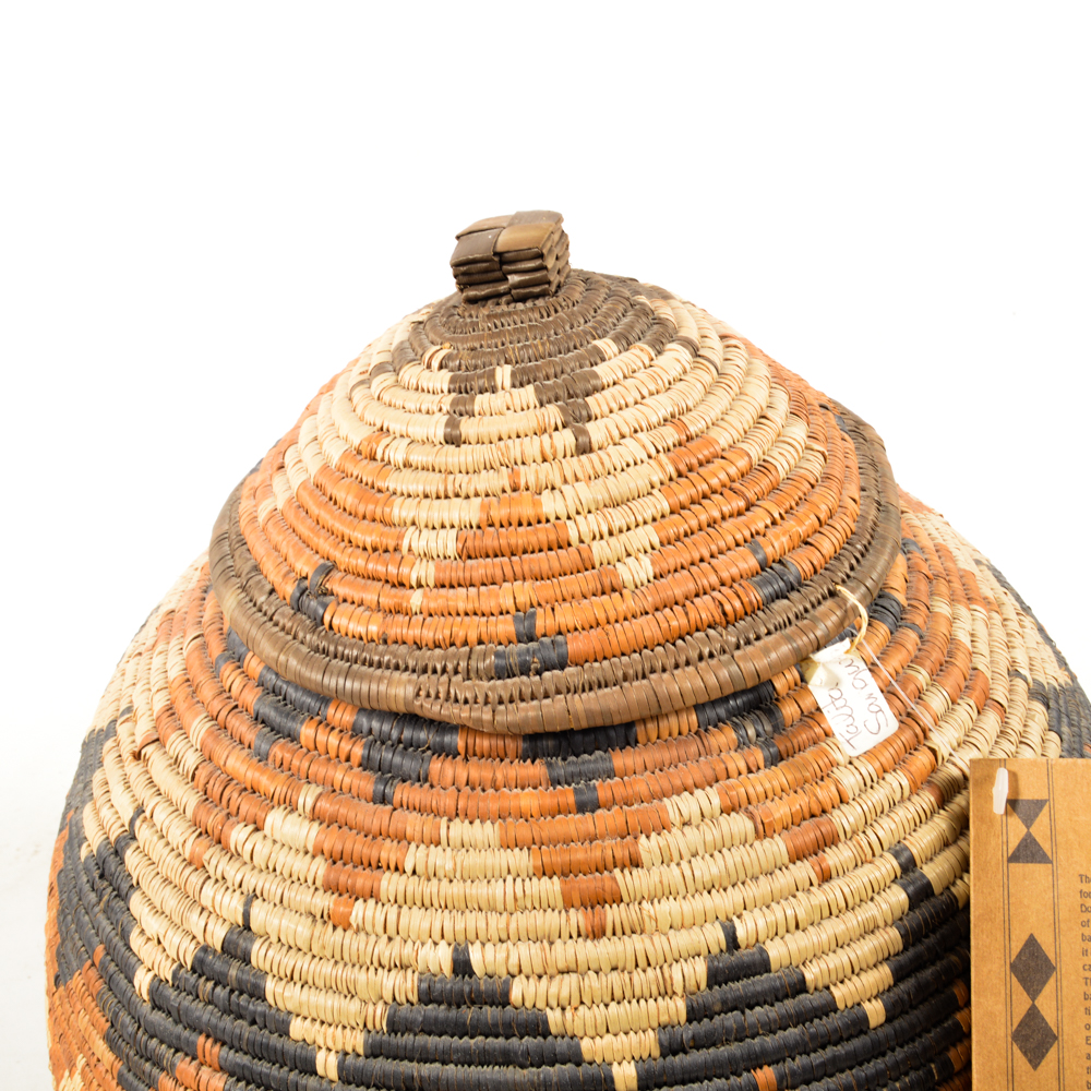 Large Ukhamba Zulu Basket in Zigzag Pattern EBTH