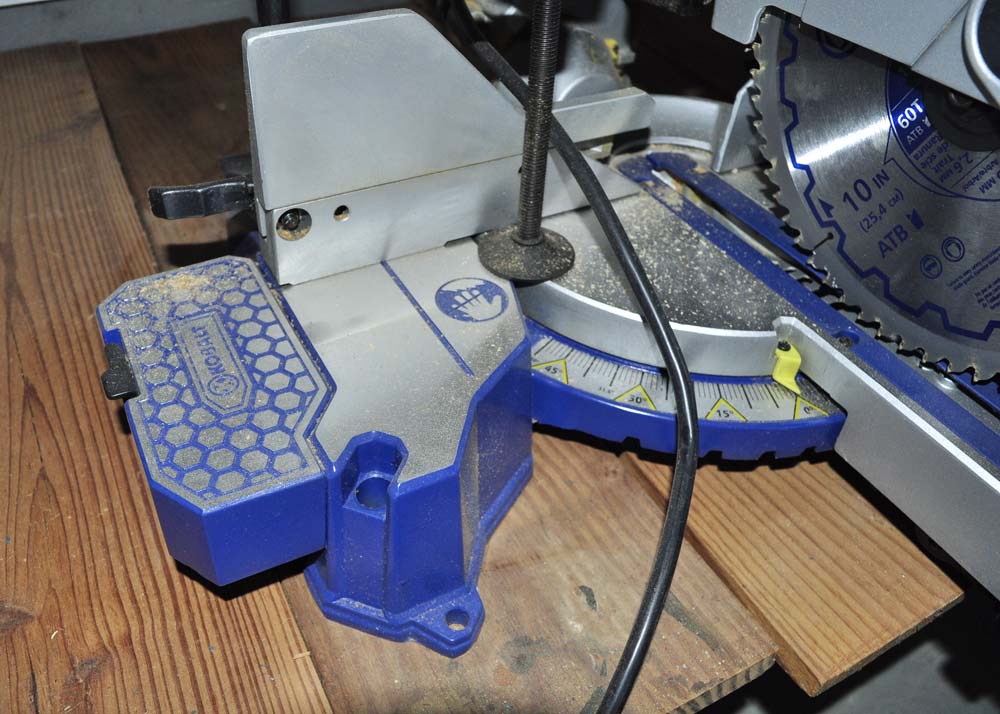 Kobalt 10" Sliding Compound Miter Saw EBTH