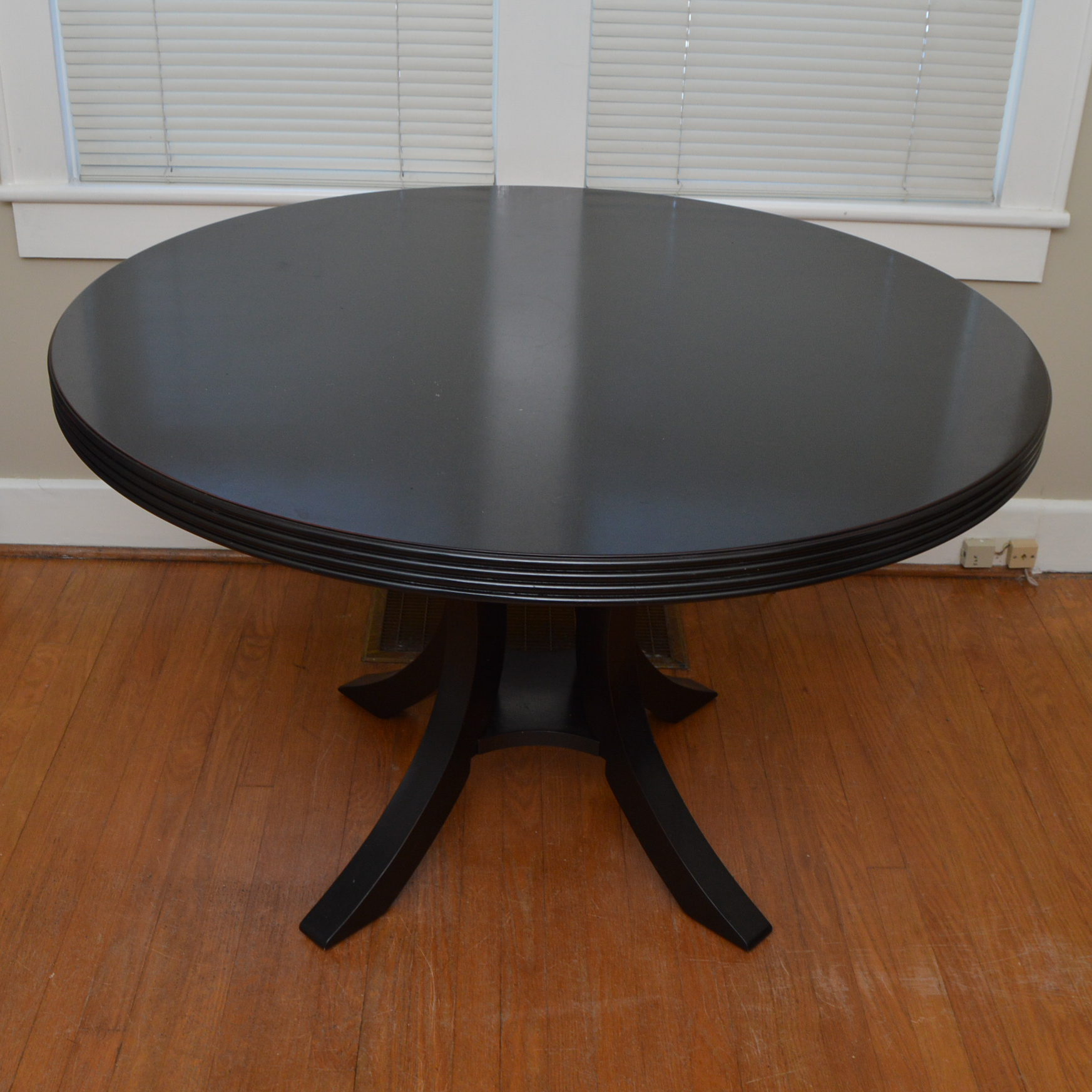 Pier 1 Round Dining Table EBTH