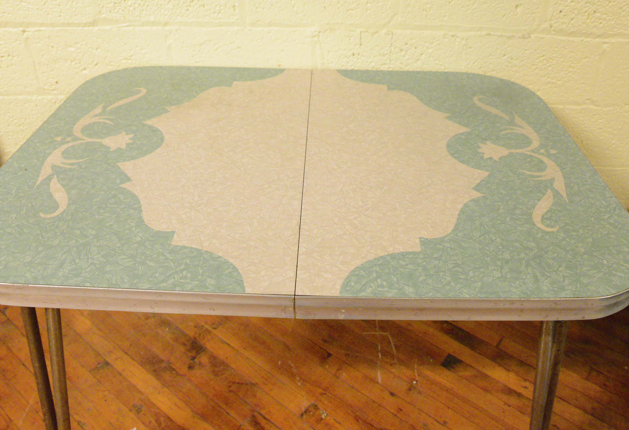 Vintage Formica Top Table EBTH