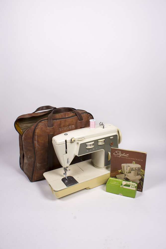 Singer 774 Sewing Machine EBTH
