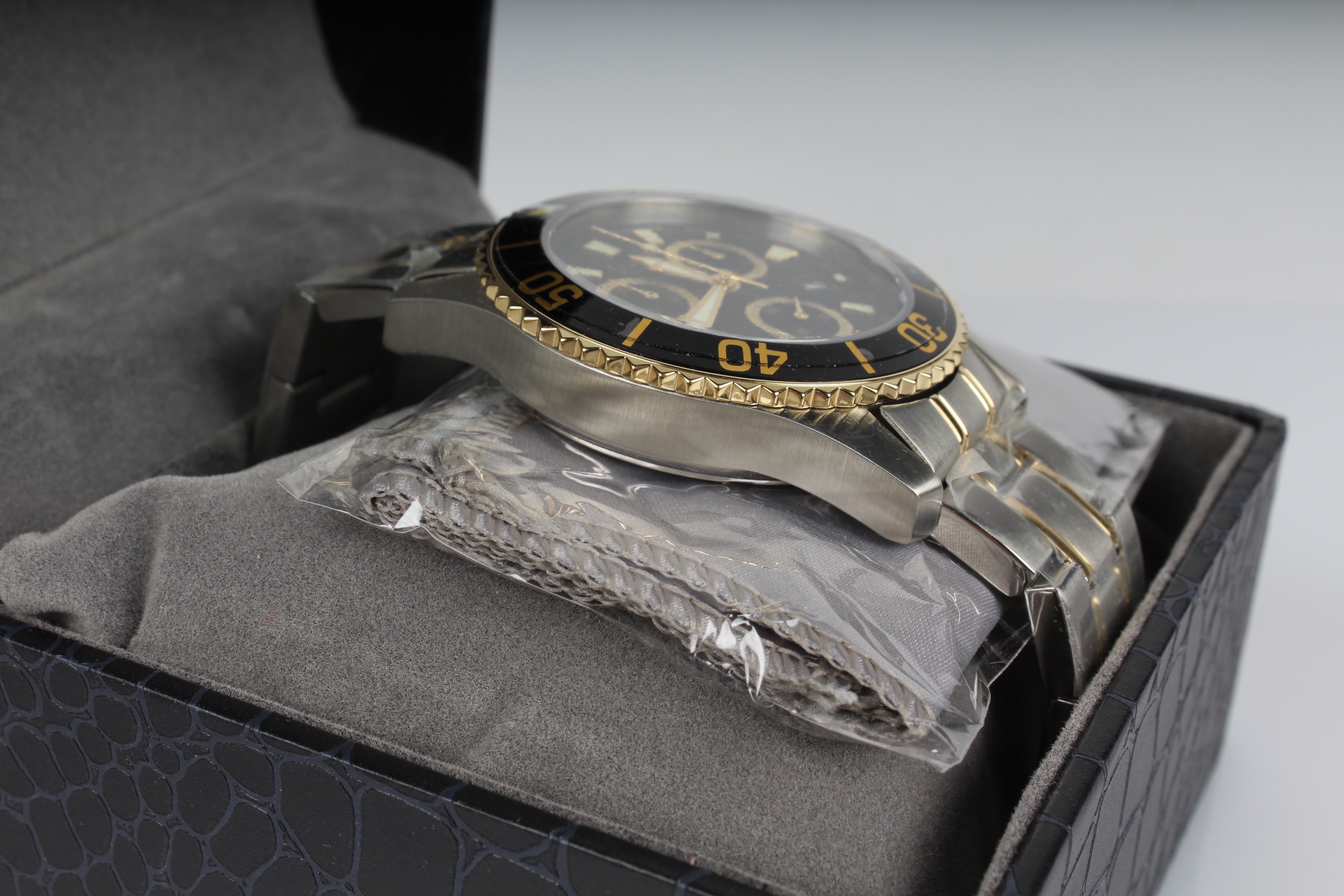 Men's Stauer Swiss Dive Watch with Original Box EBTH