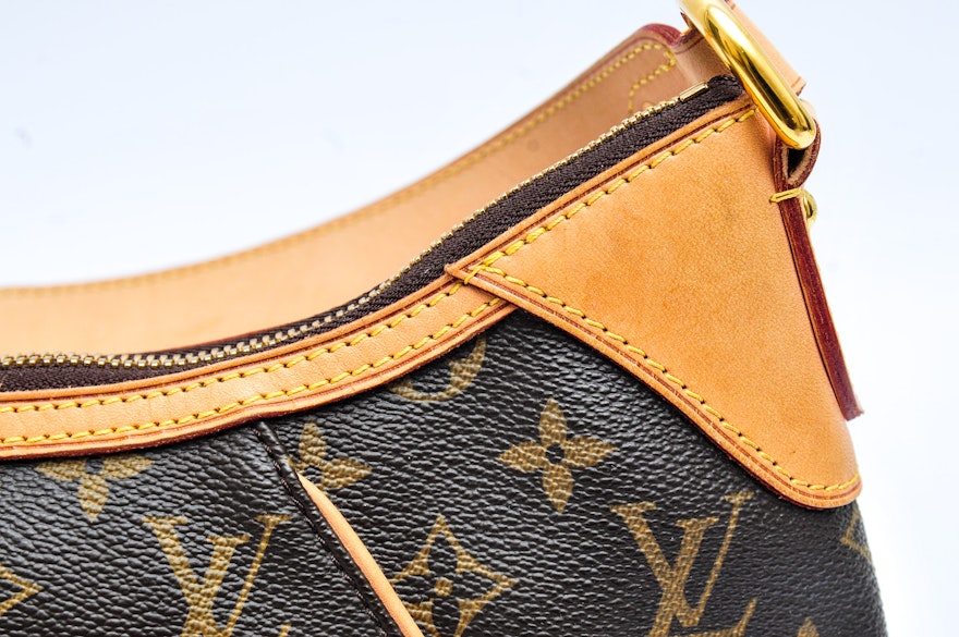 Louis Vuitton Thames Bag | EBTH