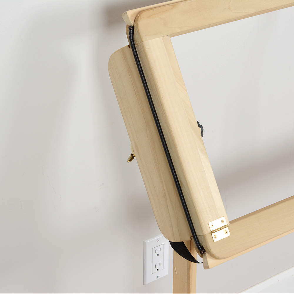 The Ulmer Quilter Quilting Frame EBTH