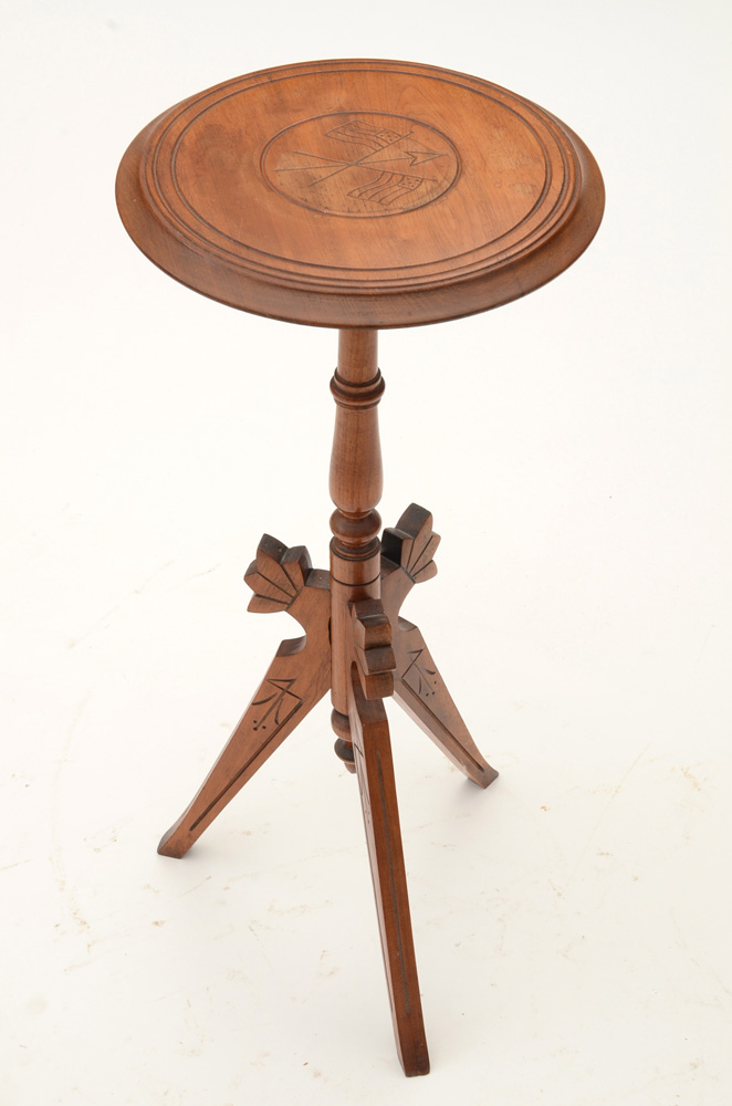 Victorian Eastlake Walnut Plant Stand EBTH
