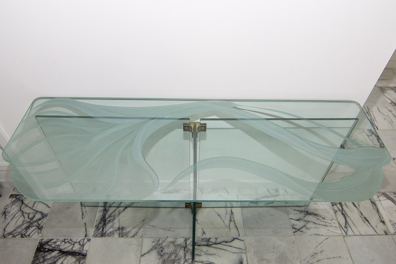 Elegant Etched Glass Table EBTH