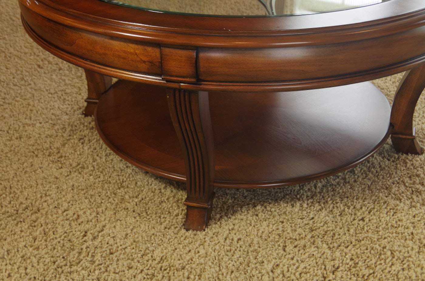 Hooker Furniture Brookhaven Glass Top Cocktail Table : EBTH