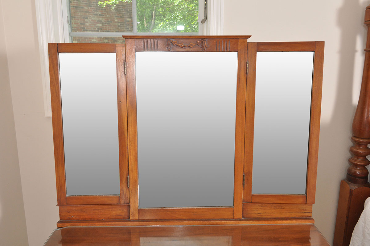 Antique Cherry Dressing Table with Three Drawers and TriFold Mirror EBTH