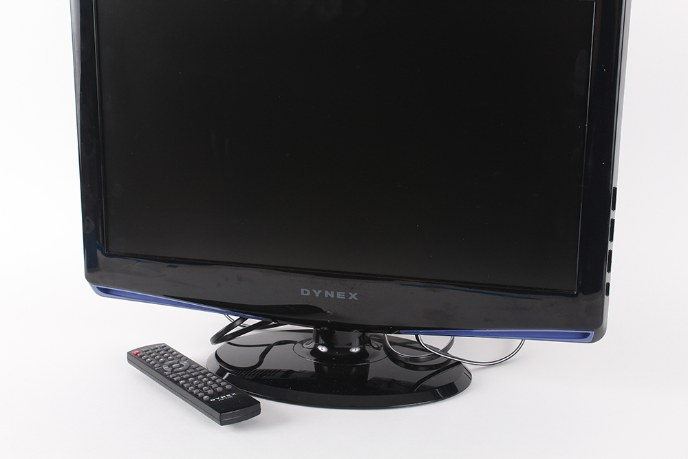 Dynex 22" LCD Television DVD Combo EBTH