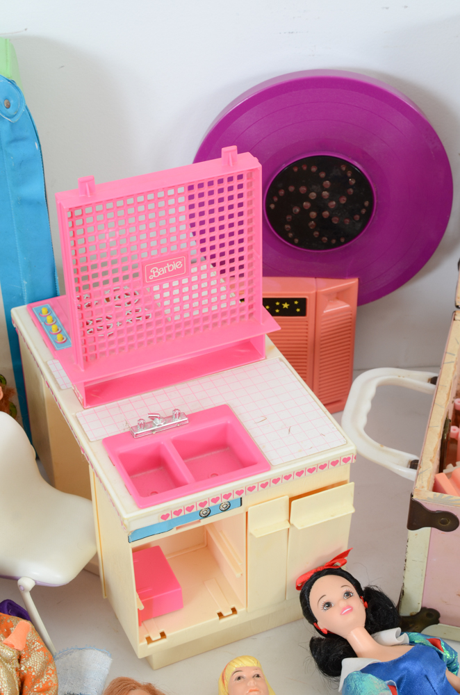 Vintage Barbie Dolls and Accessories | EBTH