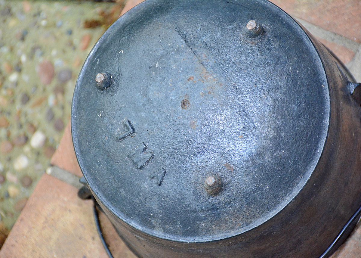 Vintage Cast Iron Cauldron EBTH
