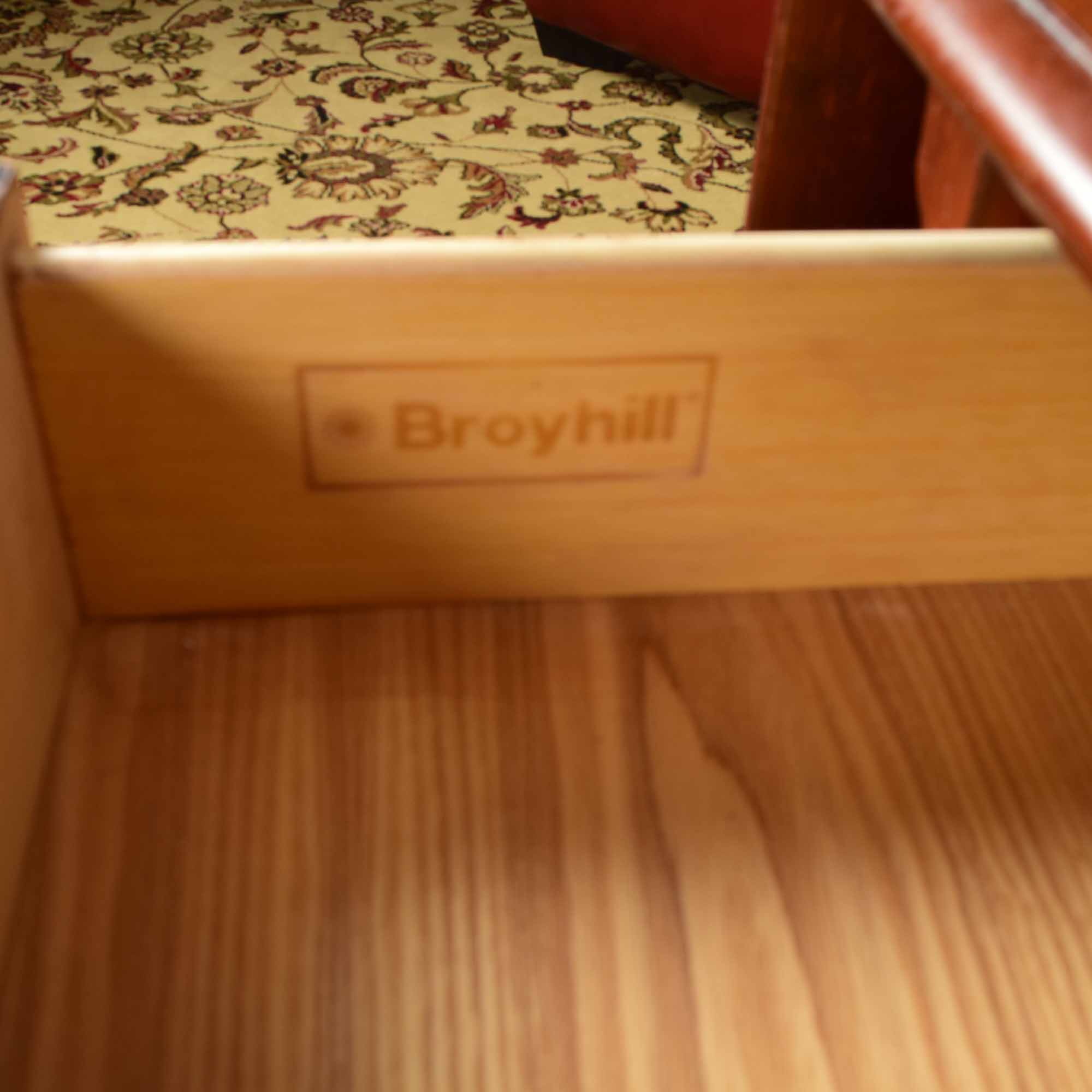 Broyhill Cherry Drop Leaf Coffee Table EBTH