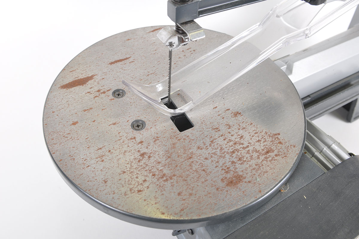 Dremel Model 1371 Tabletop Scroll Saw EBTH