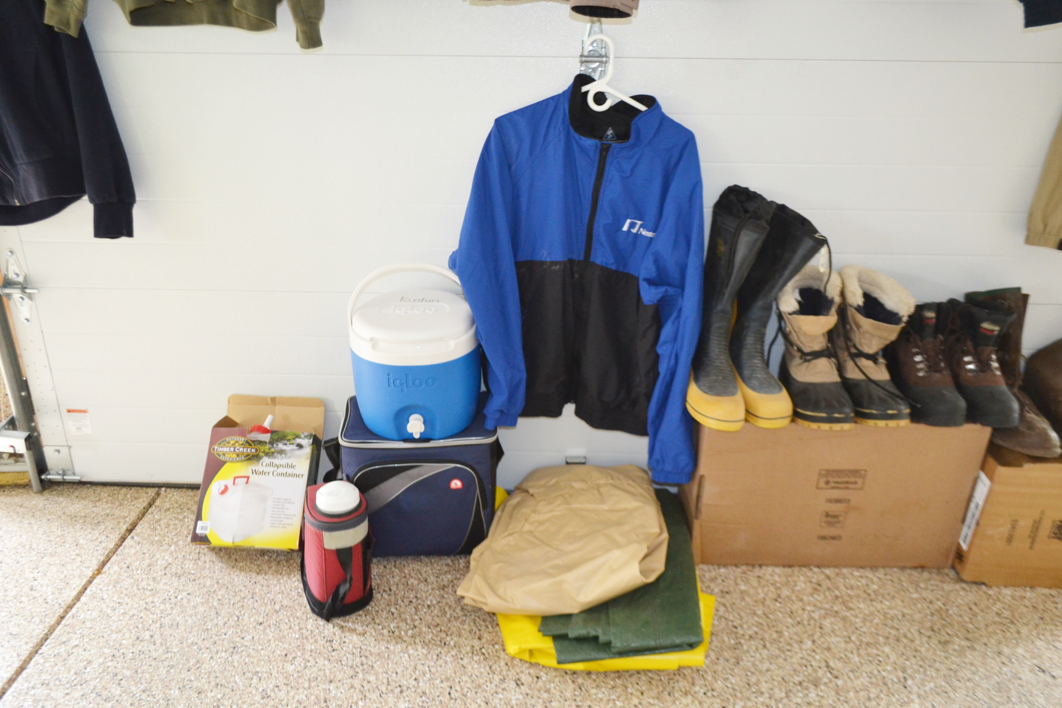 Men's Outdoor Gear & Wear EBTH