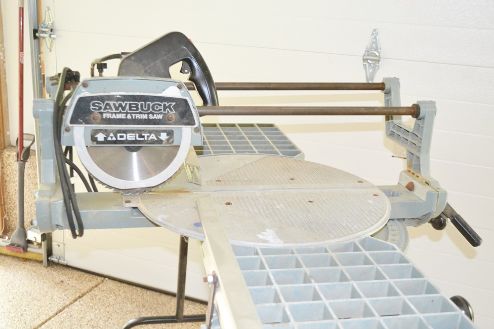 Delta Sawbuck Frame & Trim Saw EBTH