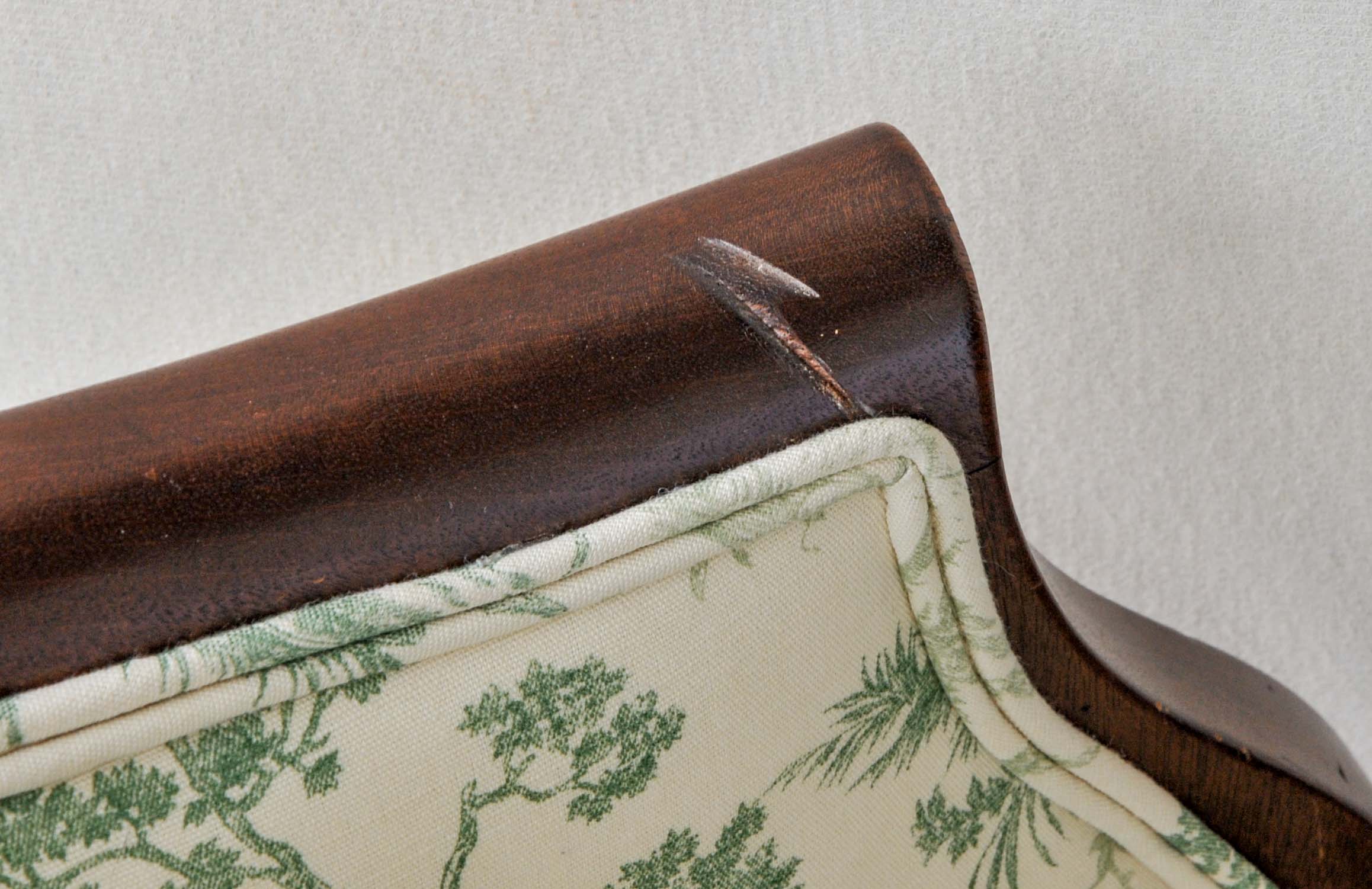 Vintage Upholstered Barrel Chair : EBTH