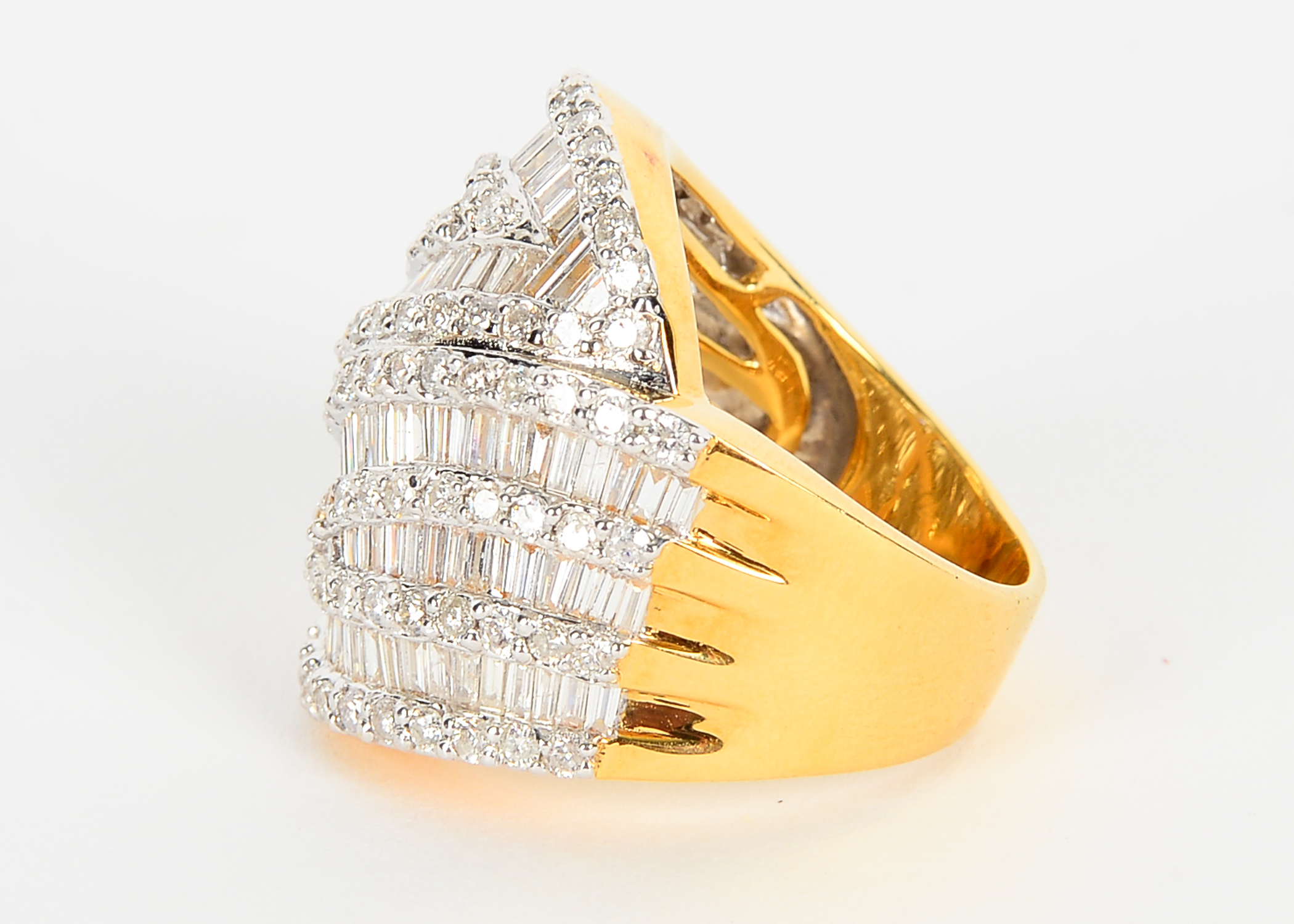 18k Yellow Gold And Diamond Ring | EBTH