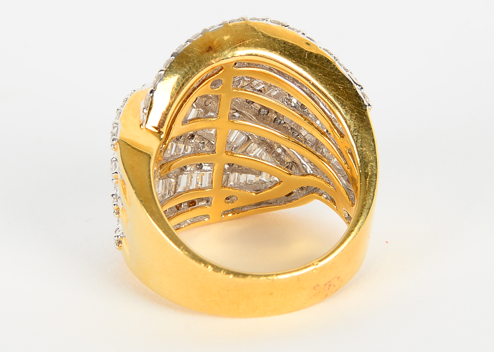 18k Yellow Gold And Diamond Ring | EBTH