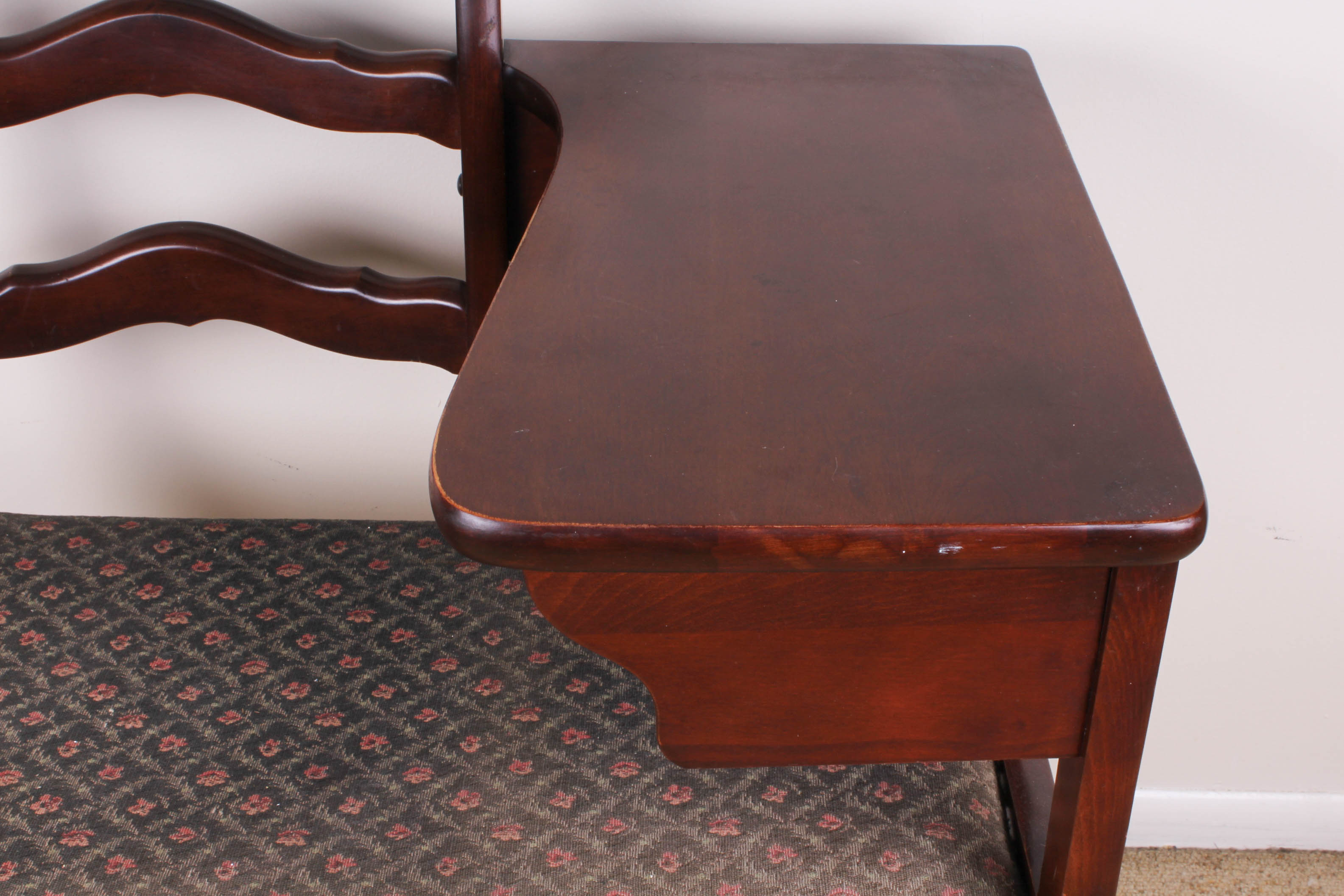 Vintage Mahogany 'Gossip Bench' Telephone Table EBTH
