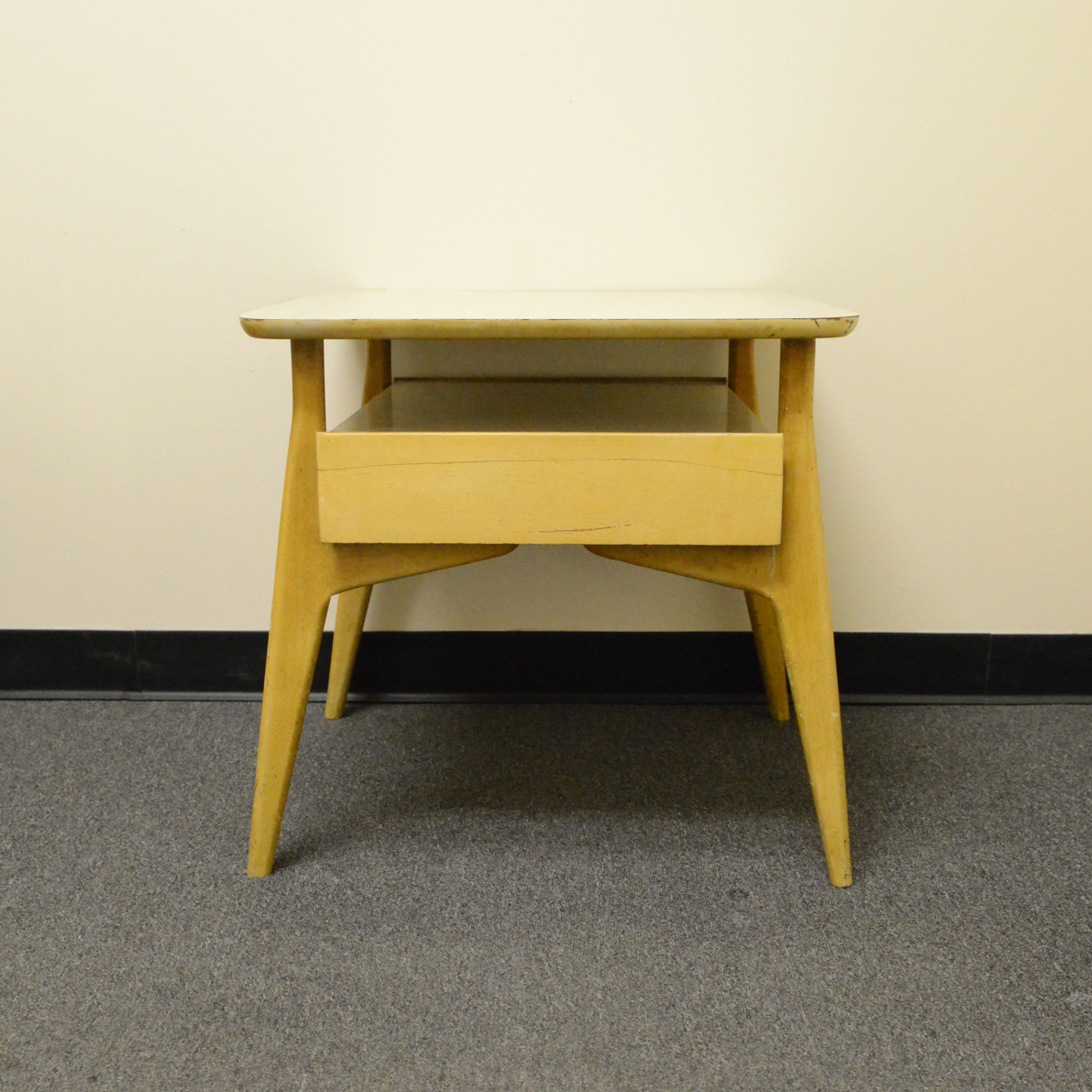 Vintage Mid Century Modern Wooden End Table EBTH