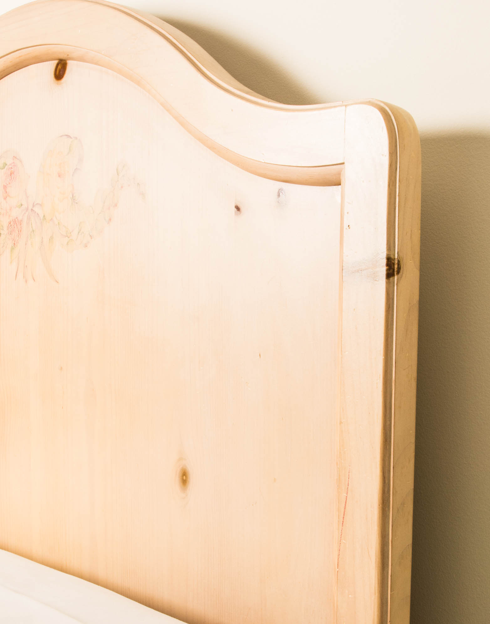 Impressions by Thomasville Knotty Pine Country Twin Headboard EBTH